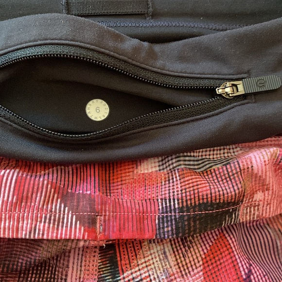 Lululemon Speed Up Short 2.5” / Sun Dazed Multi
Pink / Super Dark Size 6 - Picture 5 of 6